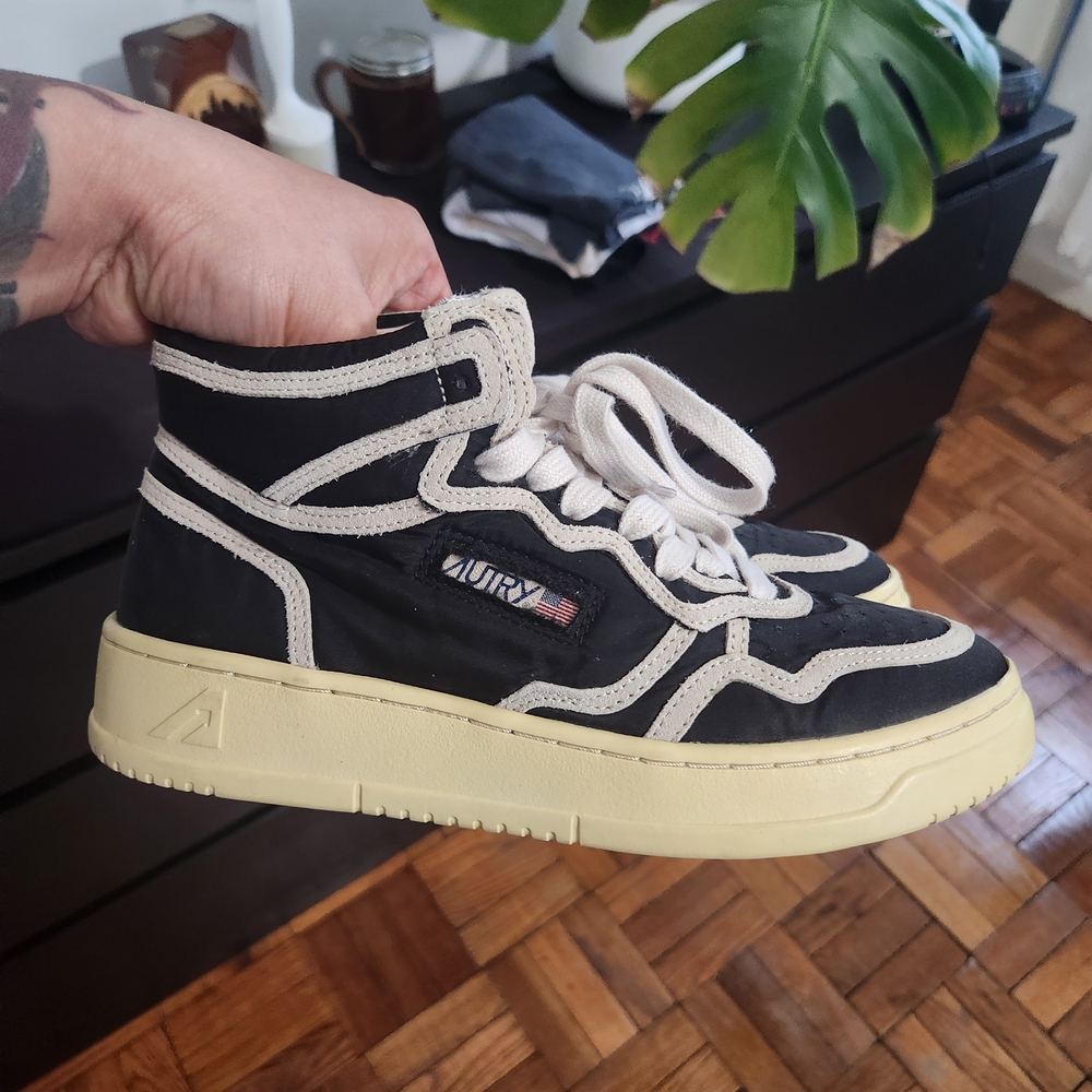 Autry Black and Cream Size 38 High-Top Sneakers